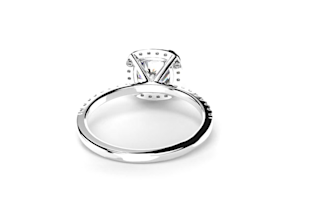 retouch jewelry images for ecommerce and amazon listings