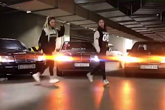 do afrobeat dance, tiktok dance, twerk dance, shuffle dance, hip hop dance