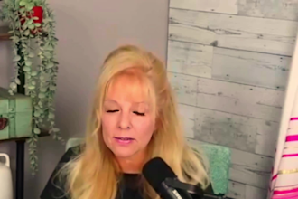 create natural female spokesperson testimonial promotional commercial video