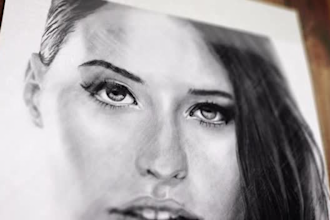 draw a realistic pencil portrait