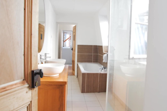 do excellent interior renders in 3ds max