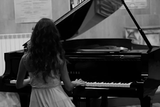 play and record the piano for your song