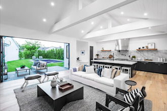 do real estate images editing and hdr brackets