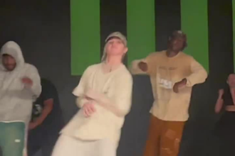 do group dance, shuffle dance, afro dance, choreography dance to your track