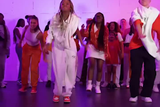 amazing tiktok dance, choreography dance, group dance, shuffle dance, solo dance