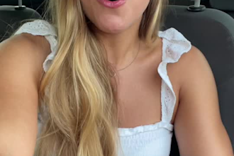 create a selfie style video in a natural way in spanish