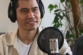 write SEO podcast show notes and episode summaries