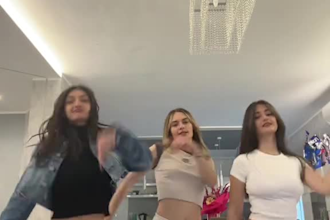 create a professional dance, shuffle dance, tik tok dance to your song