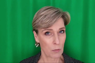record a dutch spoken video with a green screen representing your company
