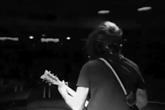 be male singer vocalist heavy metal classic rock hardrock vocal electric guiter