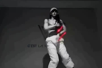 add stunning glowing effects to your videos