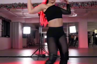 do tiktok dance, twerk dance, group dance, afrobeat, shuffle, hiphop to songs