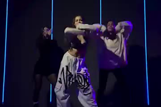 do group dance, tiktok dance, shuffle dance, group dance, twerk, ballet dance