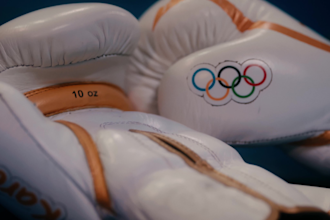 design and manufacturing custom boxing gloves