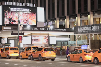 build taxi booking website, car rental website, chauffeur and limousine website