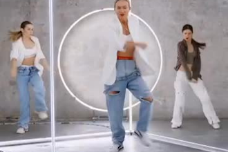 create tik tok dance girl video on your sound