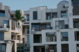 create a real estate whatsapp bot with ai auto replies