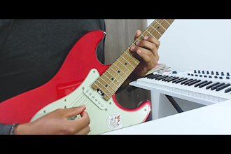 teach personalized online guitar lessons