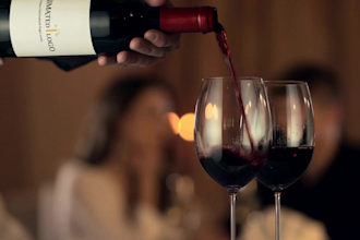 do wine bottle logo animation for hotel or  restaurant or winery video animation