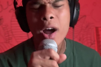 sing and record a 8 bar verse or hook