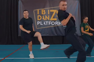 do group dance , tiktok dance, choreography, afrobeat dance to viral song
