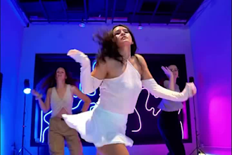 do sexual shuffle dance, twerk dance, tiktok dance, group dance, afrobeat