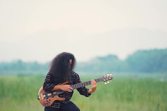 play and record professional bass guitar for your song