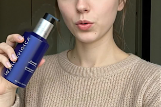 create realistic videos with ai models holding your product