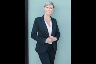 be your trustworthy dutch female spokesperson ugc