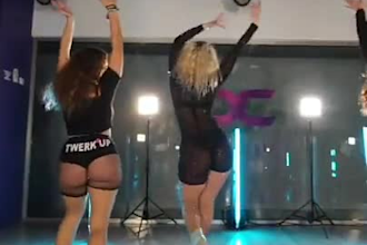 tiktok dance, viral dance video, twerk dance, choreography, reels video dance