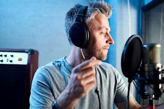 epic latvian voice talent for commercials and other needs