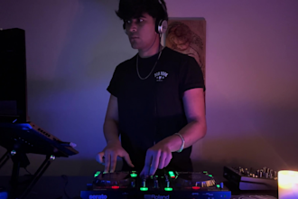 create a professional house and tech house dj mix
