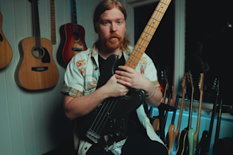 be your pro session bass player