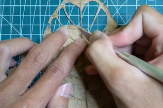 create art on leaves from photo