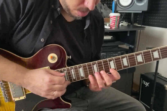 make how to play video lessons of guitar solos or full songs