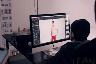be in madrid taking lifestyle pictures for your brand
