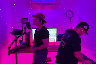 be your male singer and rapper in spanish or english