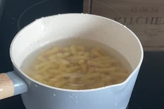 create cooking ugc video for food brands, kitchenware