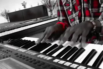 give you professional online piano lessons