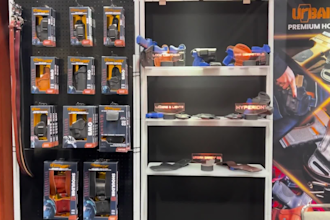 design an engaging trade show banner for you