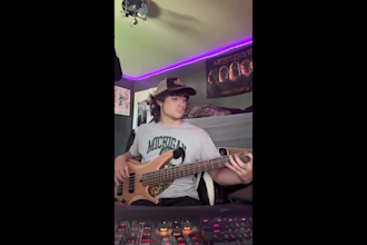 teach bass guitar online