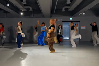 do tik tok dance video, group dance, hip hop dance, afrobeat dance promote song