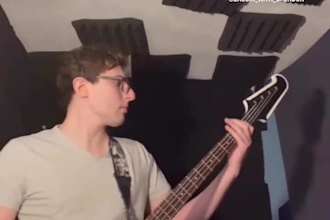 record electric bass guitar
