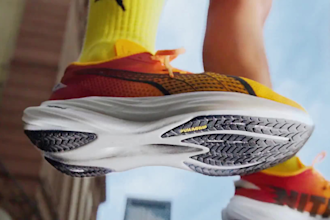 do cinematic 3d shoe animation, 3d shoe reveal and 3d cgi shoe ads