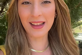 create a natural selfie mode video