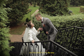 professionally edit your wedding video with cinematic story