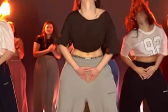 do tiktok dance, group, shuffle, choreography, afrobeat, african dancing video