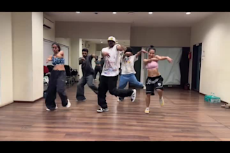 do amazing tiktok dance choreography  group dance hip hop dance to promote song