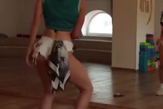 do energetics dance choreography, shuffle dance, group dance to your song