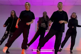 do tiktok dance, twerk dance, afrobeat, shuffle dance, hiphop, gospel dance